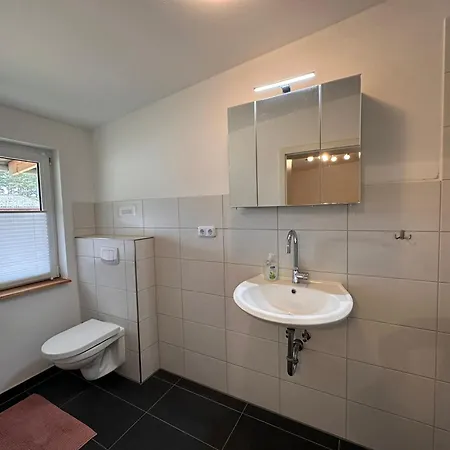 Eickhof Ferienzimmer No1 Mit Parkplatz - Guenter - Alloggio in famiglia Warnow (Rostock)