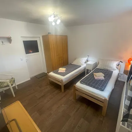 Eickhof Ferienzimmer No1 Mit Parkplatz - Guenter - * Warnow (Rostock)